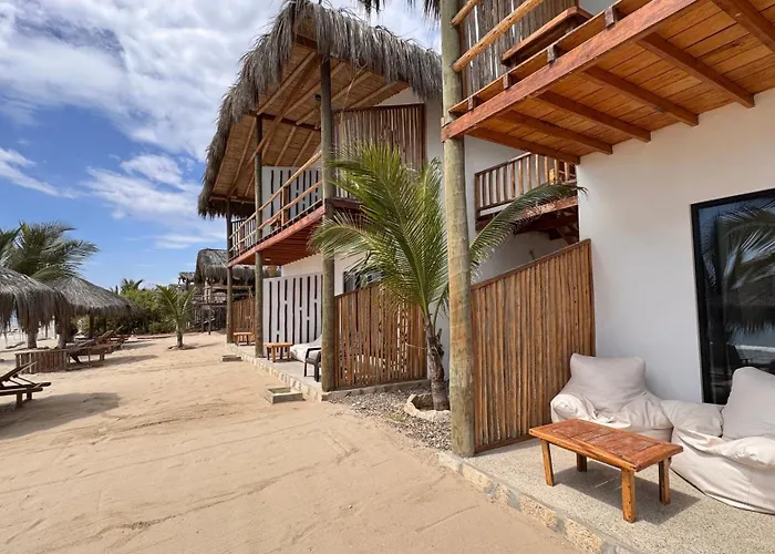 Baja Canoas Hotel