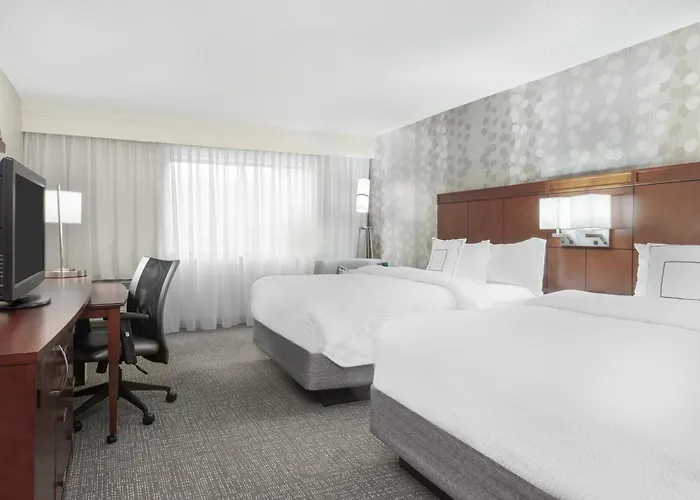 Courtyard By Marriott Asheville