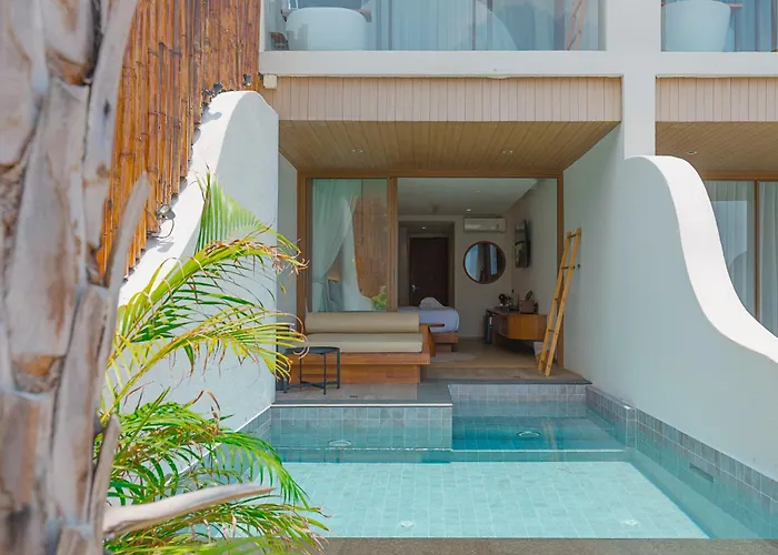 Tasana Bar And Luxury Resort