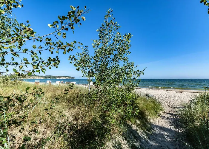 Strandtraum Lobbe Fewo 20 bis 4 Personen, auf Anfrage mit Strandkorb