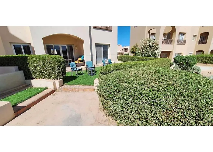El Gouna Waterside, 2-Bd Ground Floor Sleeps 4 Persons