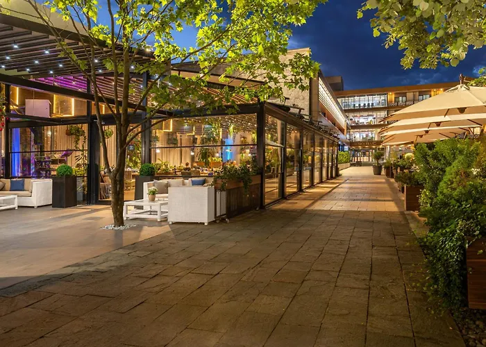 Sky Blue Hotel & Spa