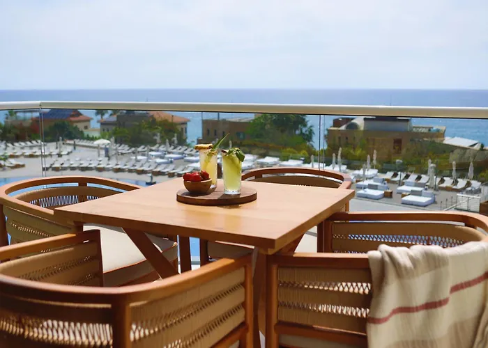 Whitelace Resort