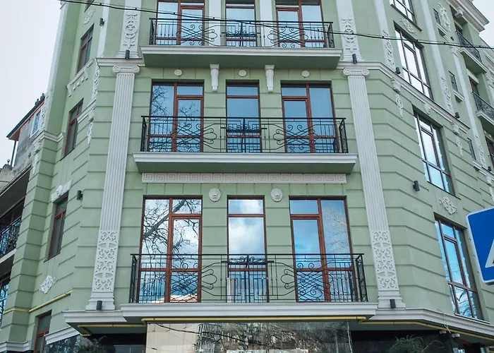 Alice Place Hotel