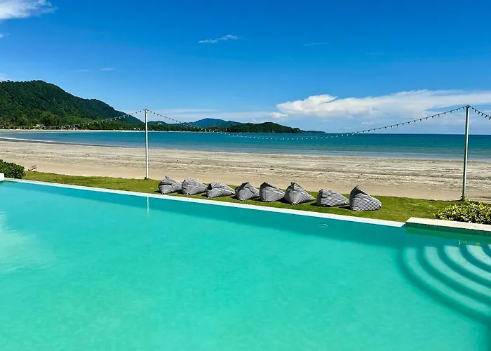 Twinbay Resort