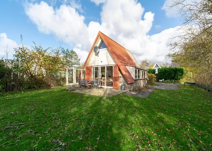 Holiday Home near Groote Keeten Beach