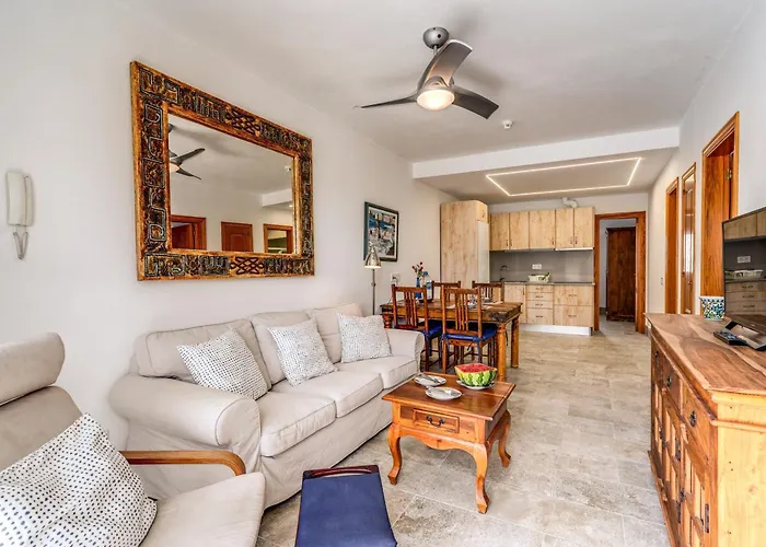 Granada II Apartments