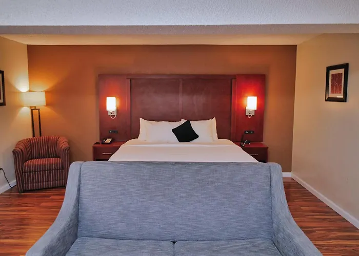 Red Lion Inn & Suites Auburn