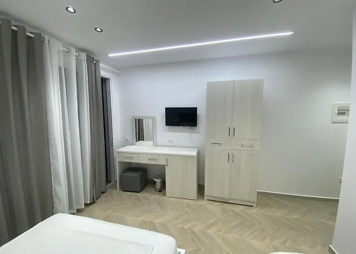 Irini Boutique Rooms!!!