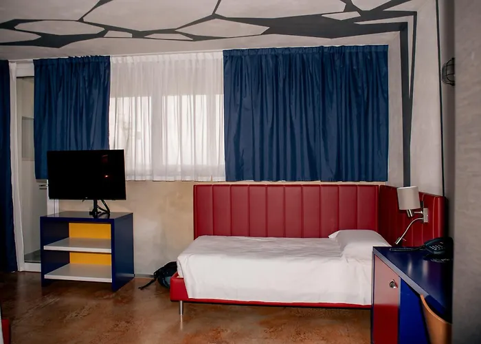 K Modern Hotel