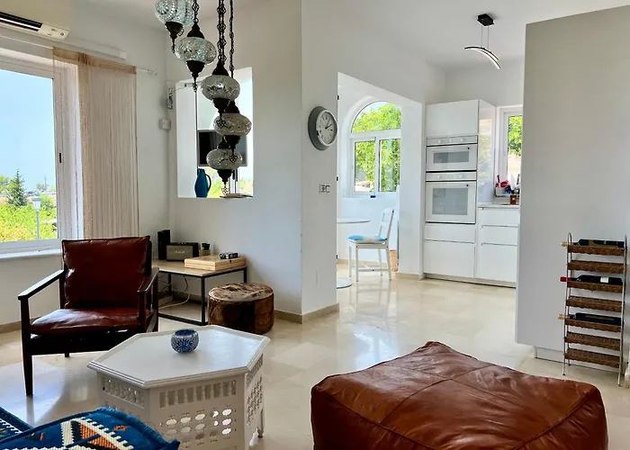 Sea View Apartament With Sauna And Pool In Maro