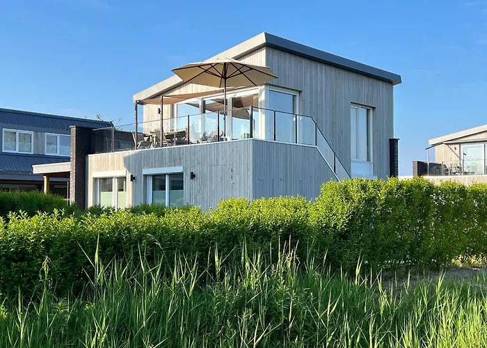 Maroma MISTRAL Exklusive Luxus-Ferienvilla in der Nähe des Veerse Meer mit kostenlosen 4 E-BKEs, kostenlosem Laden und großem Trampolin