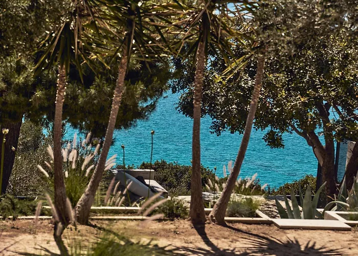 Openness House By The Sea