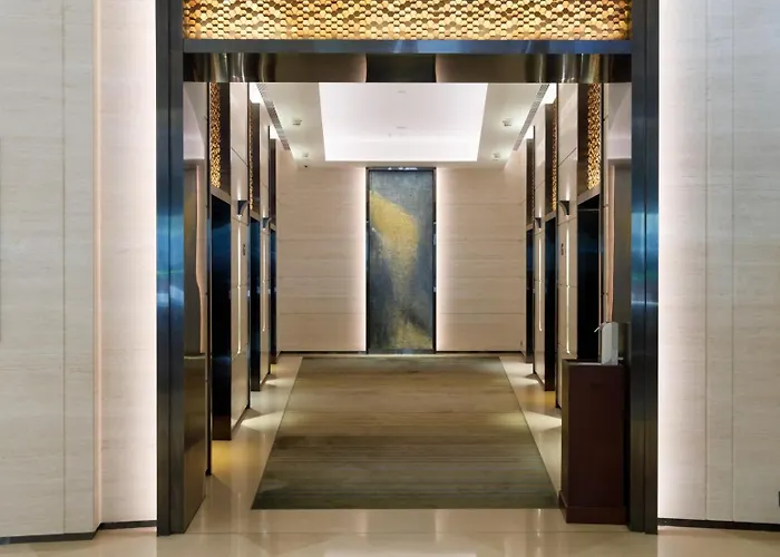 New World Millennium Hong Kong Hotel