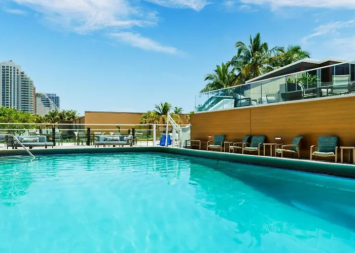 Courtyard By Marriott Oceanside Fort Lauderdale Beach