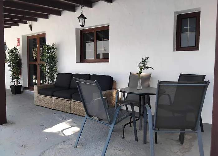 Hotel Masai Mara - Naturist Apartments & Glamping Clothing Optional