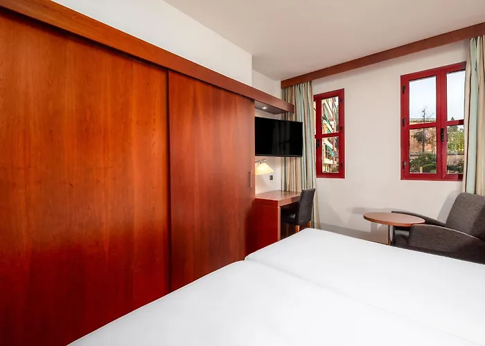 Senator Huelva