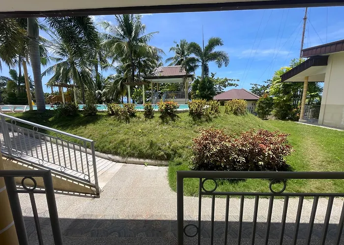 Reef Waters Resort