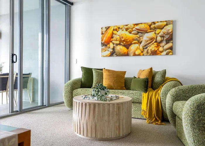 Belle Escapes 14 Harbour Lights With Tranquil Ocean Views