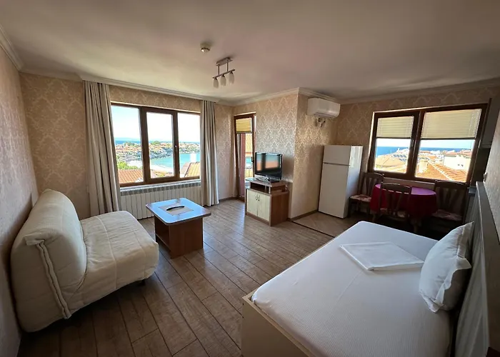 Family Hotel Radiana