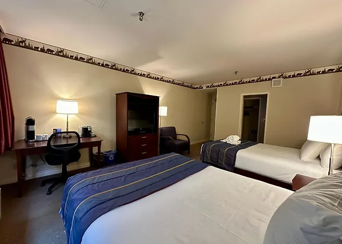 Harrison Hot Springs Resort & Spa