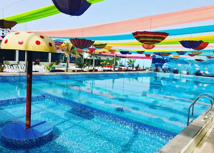 Rv Pool & Club