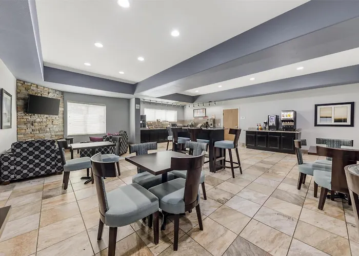 Best Western Plus Sand Bass Inn And Suites
