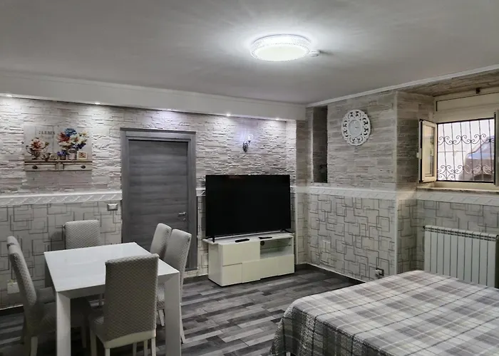 Tiva' Holiday House