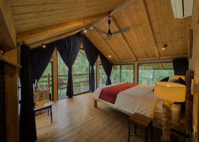 Amaya Home - Lodge, Spa & Restaurant Soc Son