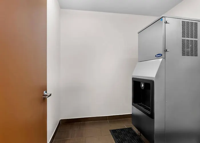 Comfort Suites Clovis - Fresno