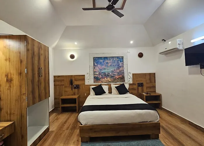 Santkrupa Villa Resort