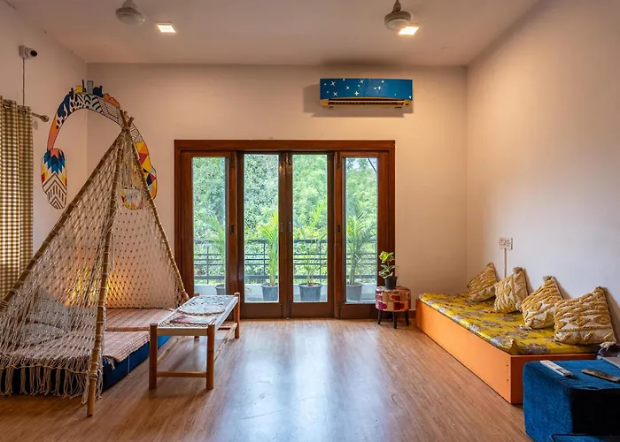 Whiite Panda - Backpacker Hostel In Delhi Greater Kailash