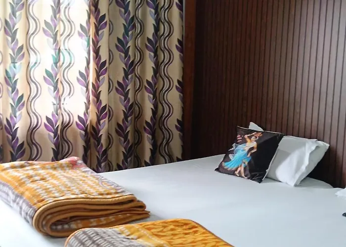 Hotel Poonam Mahal