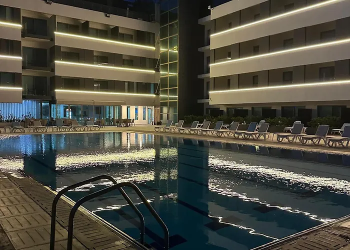 Le Six Hotel And Resort