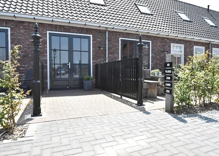 Holiday Home Near Groote Keeten Beach