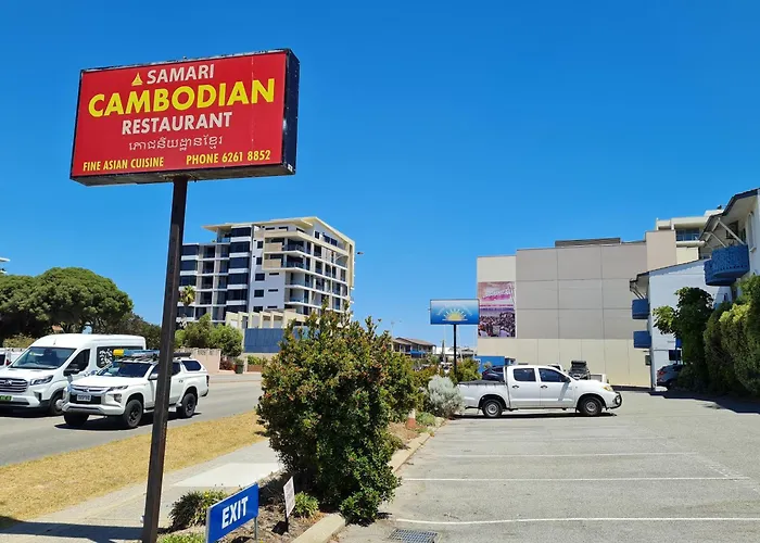 Beachside Garden Apt Beach Scarborough With Parking