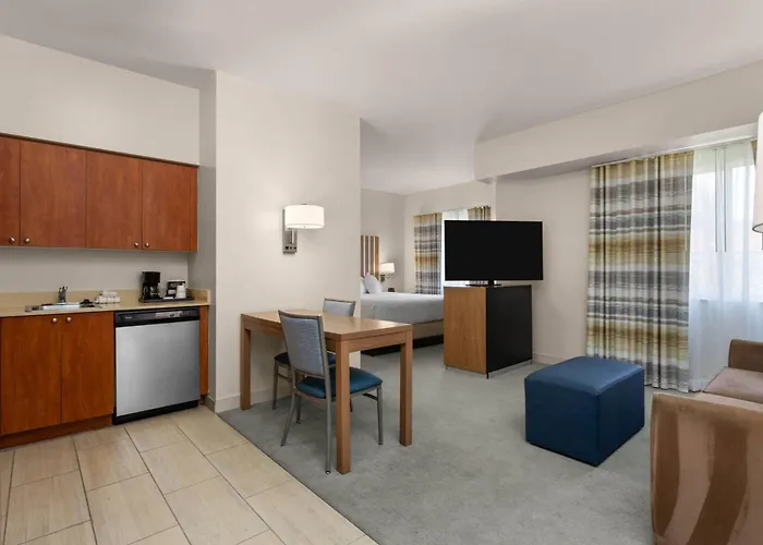 Hawthorn Extended Stay By Wyndham Naples