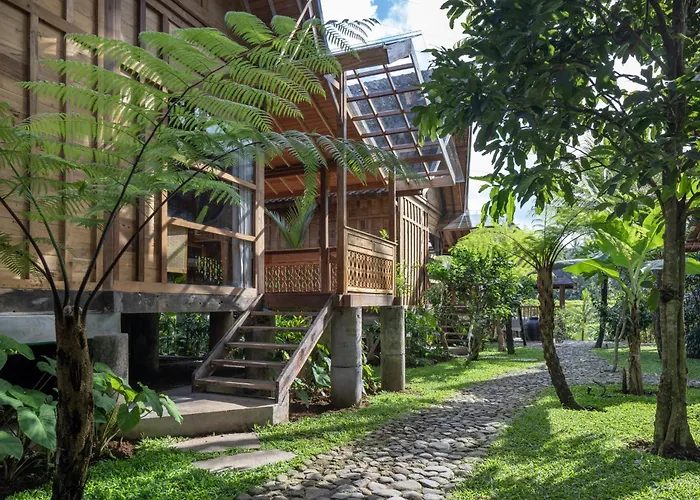 Rumah Kayu Resort