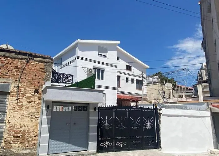 Oli House 3