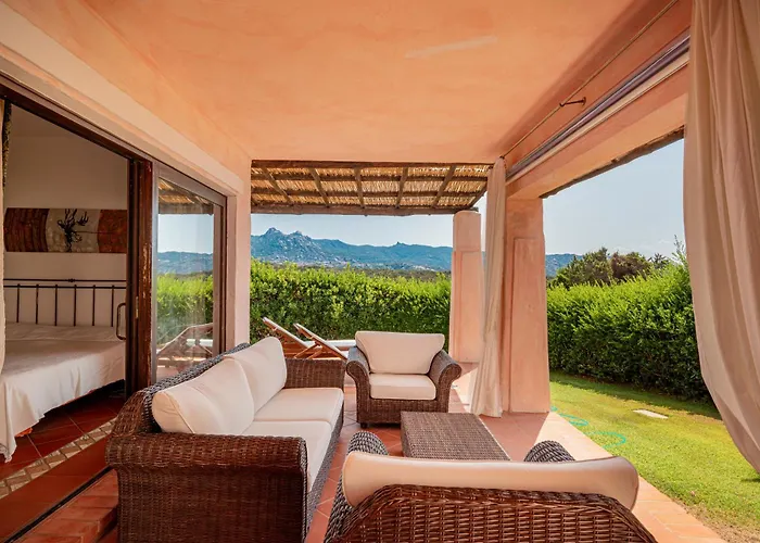 Cala del Faro - Giardino e accesso privato al mare