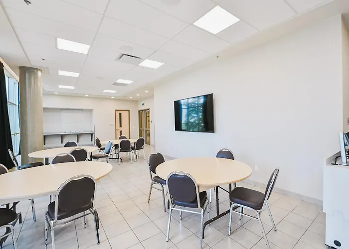 Residence & Conference Centre - Kamloops