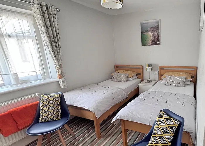 Hudsons Guest House - Adults Only