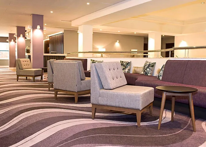 Sandman Signature London Gatwick Hotel