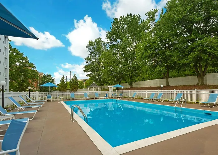 Doubletree By Hilton Washington Meadow Lands Casino Area
