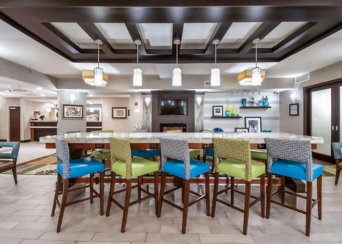 Hampton Inn West