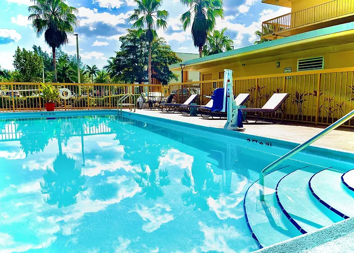 La Quinta Inn By Wyndham West Palm Beach - Florida Turnpike