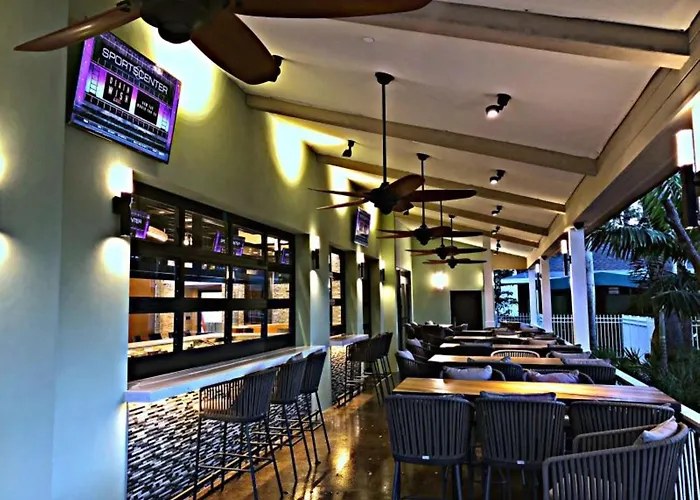 Riverside Hotel