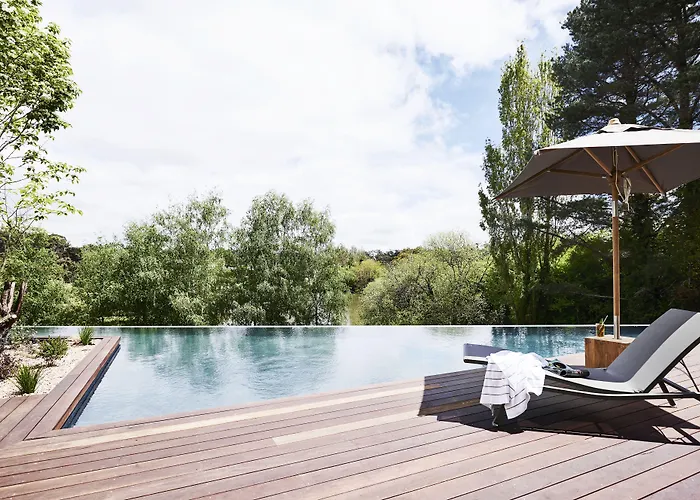 Lake House