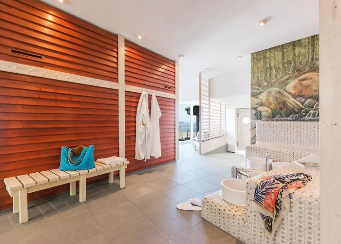 Strand-Hotel Huebner