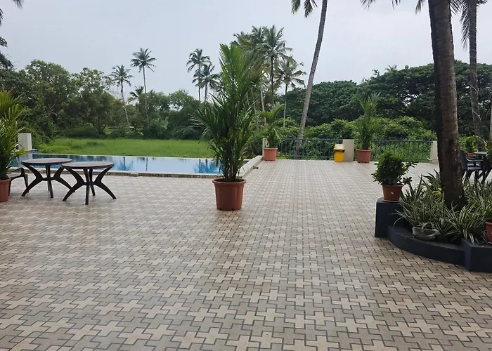 Beach Bliss Apartment Hotel - 7 Minutes Walk To Beach